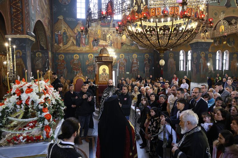 Η Αποκαθήλωση στη Μητρόπολη Δράμας